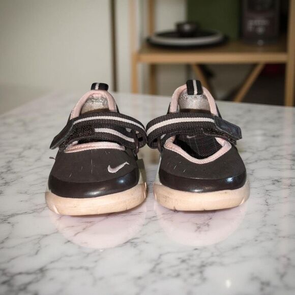 Infant Nike Free Brown & Pink Mary Jane Slip On Shoes Size 2.5 - Picture 1 of 7